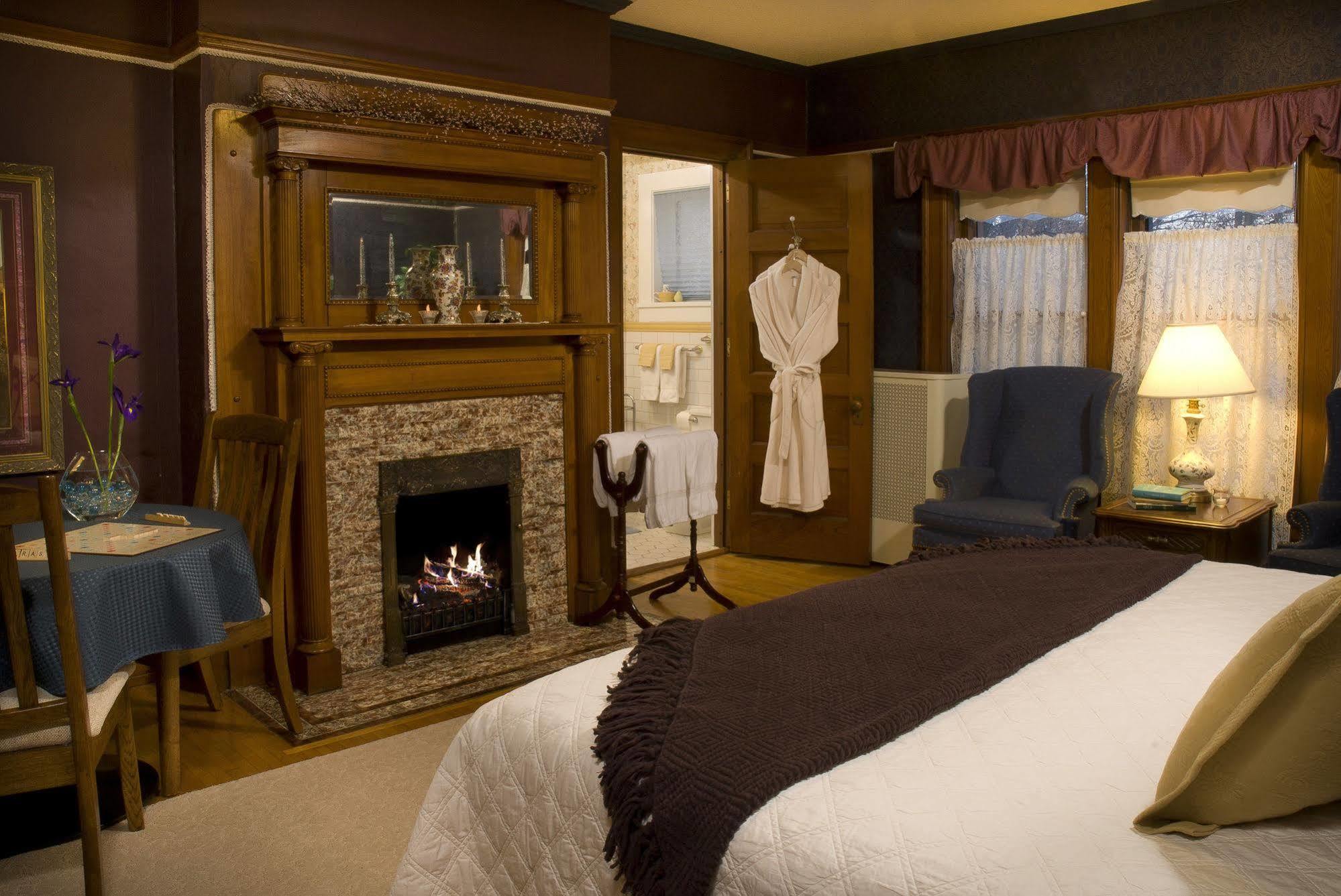 Franklin Victorian Bed And Breakfast - Sparta Exteriör bild